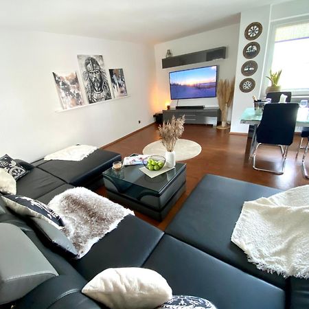 City Ferienwohnung Skyline - Mit Grossem Balkon & Xxl- Sofa Fuer Bis Zu 4 Personen Бремергафен Екстер'єр фото