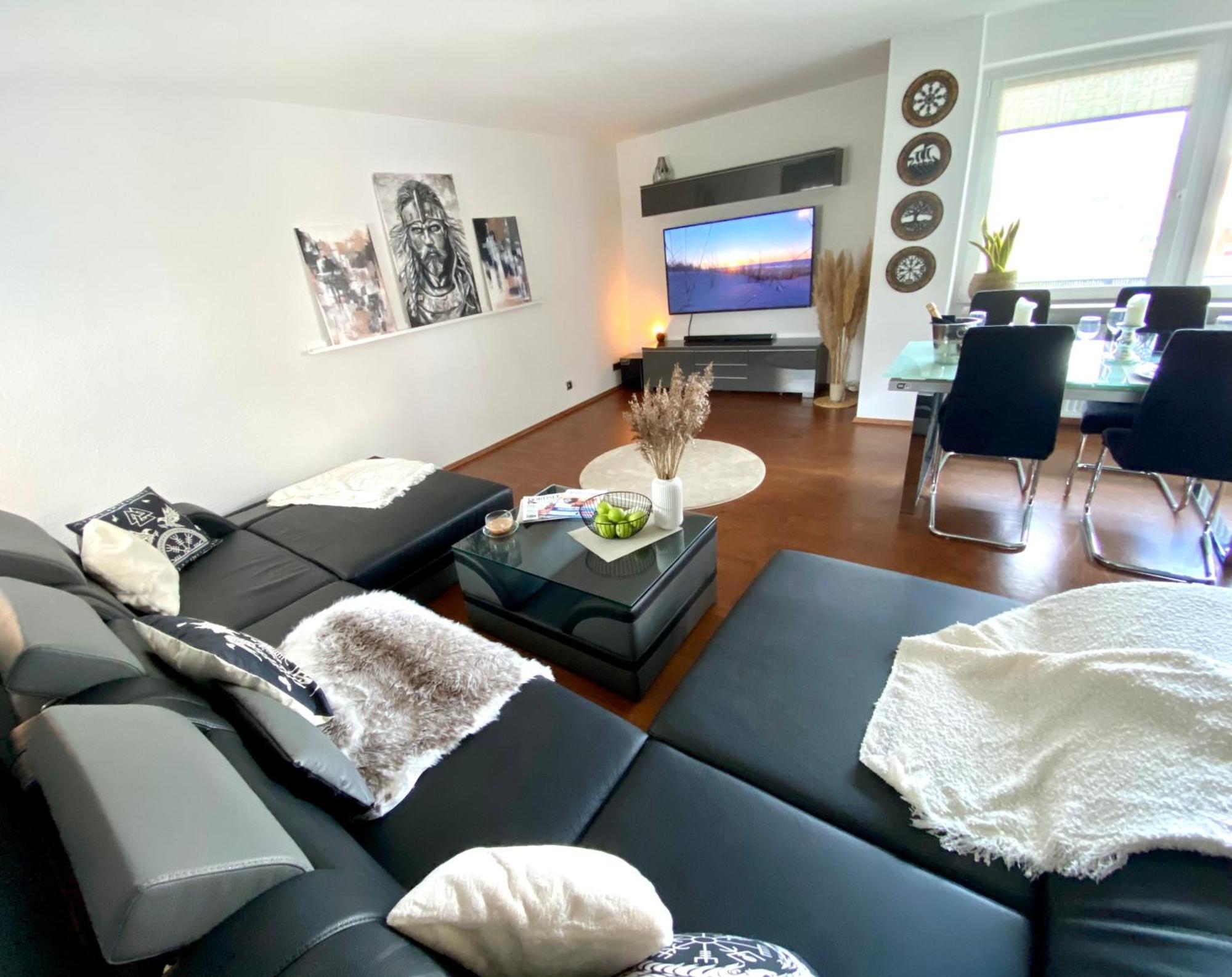 City Ferienwohnung Skyline - Mit Grossem Balkon & Xxl- Sofa Fuer Bis Zu 4 Personen Бремергафен Екстер'єр фото