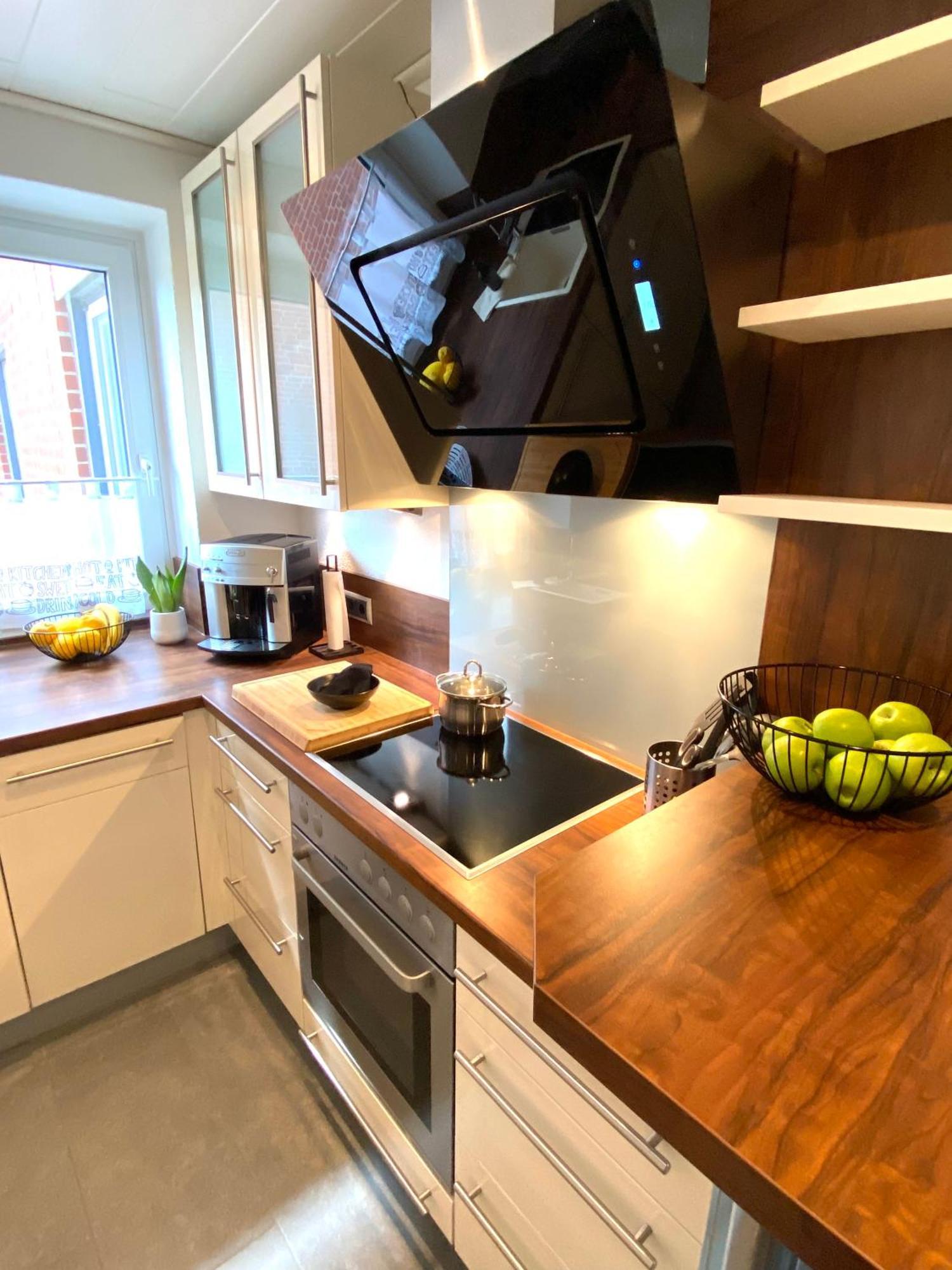 City Ferienwohnung Skyline - Mit Grossem Balkon & Xxl- Sofa Fuer Bis Zu 4 Personen Бремергафен Екстер'єр фото